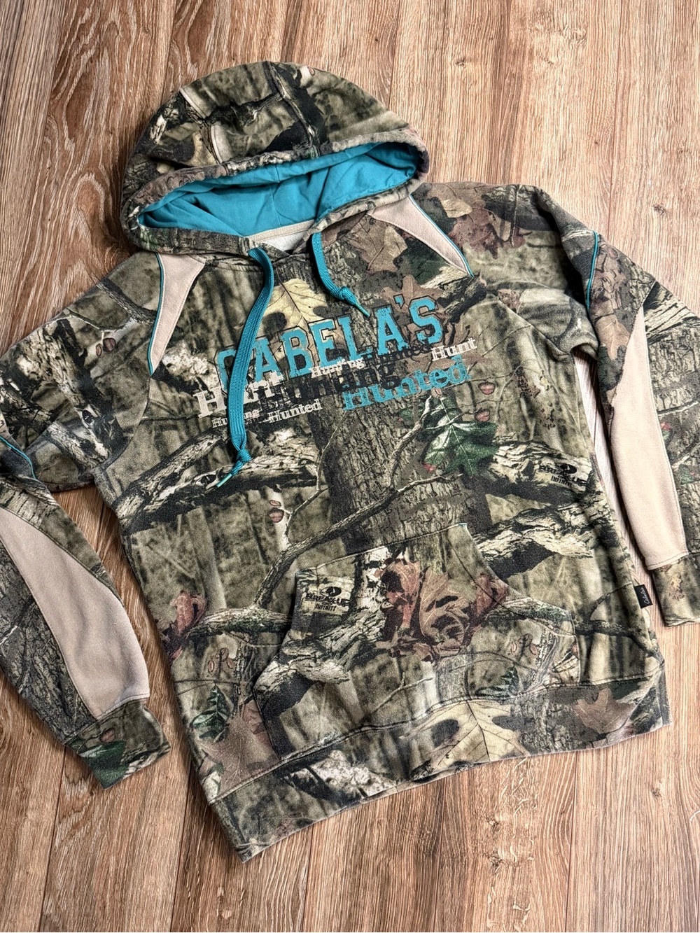 Cabela's Realtree Camo Hoodie with Teal Lining